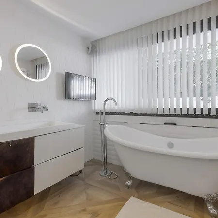 K-sea One - Unique De Luxe A * 卡西斯